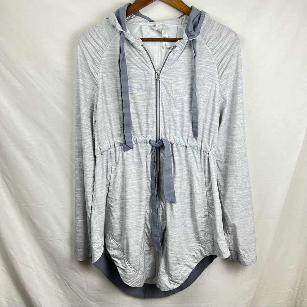 Lululemon Women’s Light Grey Full Zip Hooded Lightweight Jacket Size 6